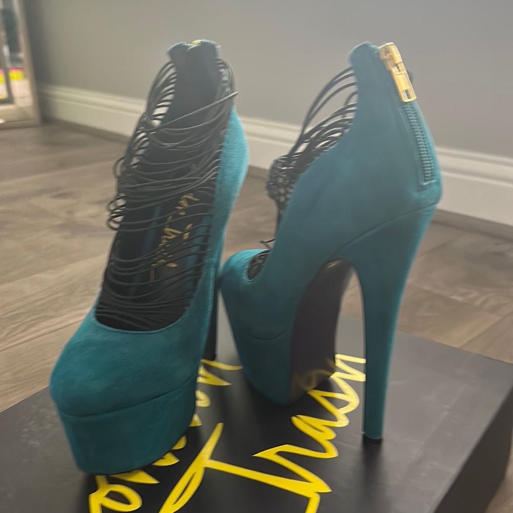 Women’s Stiletto